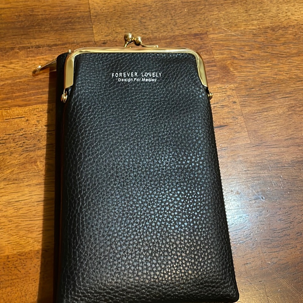 Cell Phone /Wallet